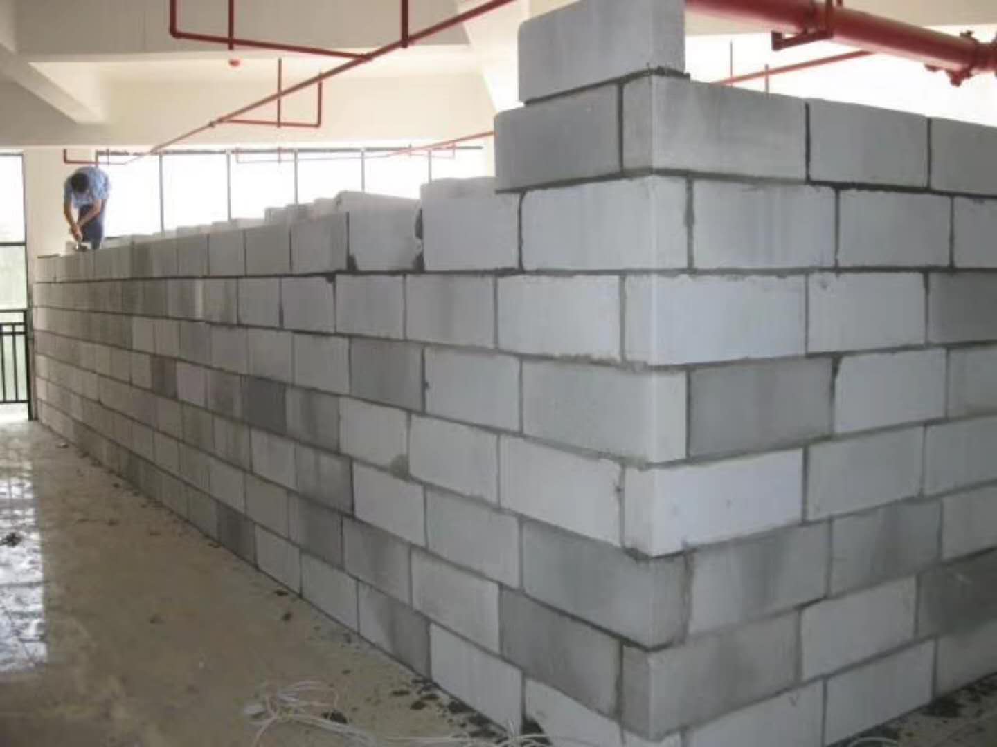 无棣蒸压加气混凝土砌块承重墙静力和抗震性能的研究